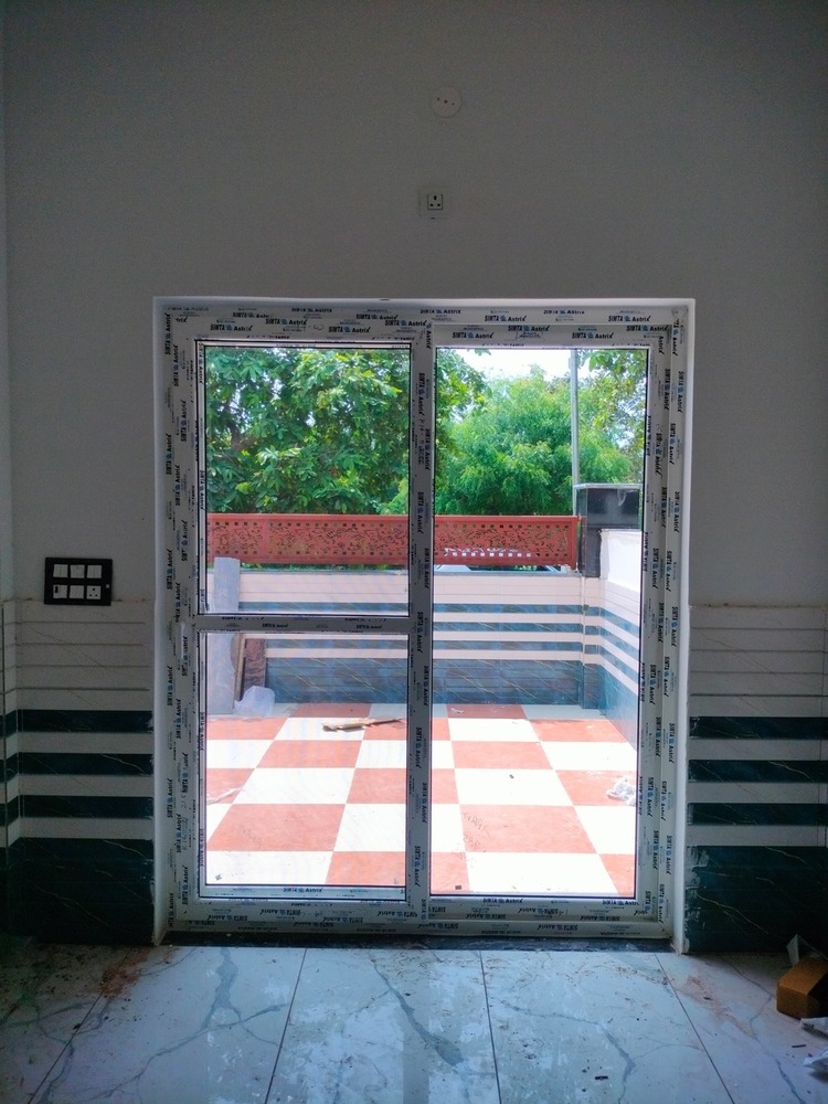 बालकनी UPVC दरवाज़ा