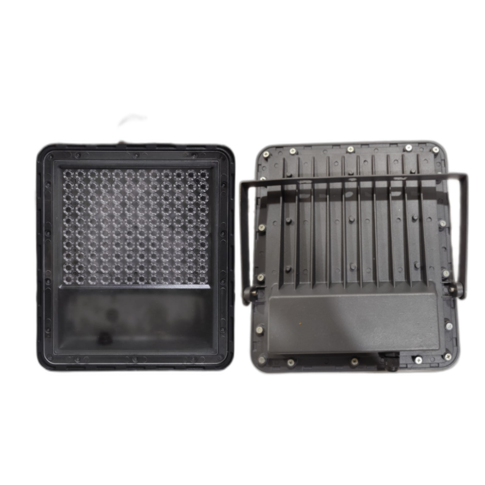100W Gm Model Flood Light Housing - Features: Waterproof