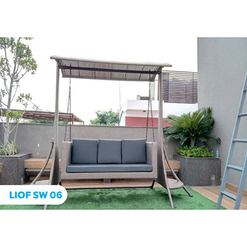 Liof-Sw-06 Garden Swing - Color: Off White
