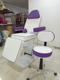 DERMA CHAIR