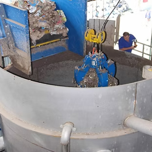 Slushing Aid For Papermaking Process - Color: Brown
