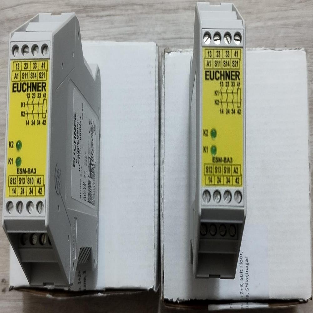 Safety Relay Esm-ba301 085613 - Color: White