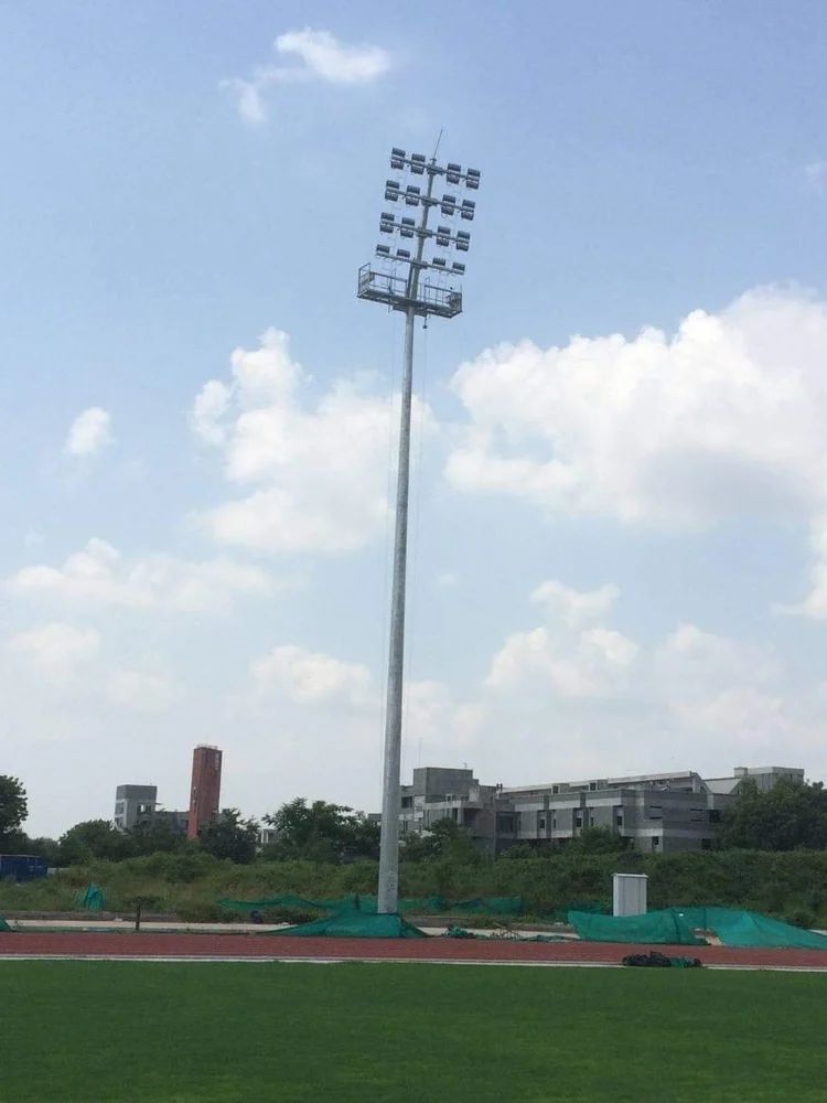Stadium Mast Pole - Color: White