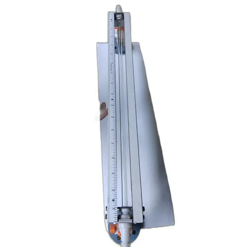 Tubular Level Indicator - Color: Black / White Acrylic