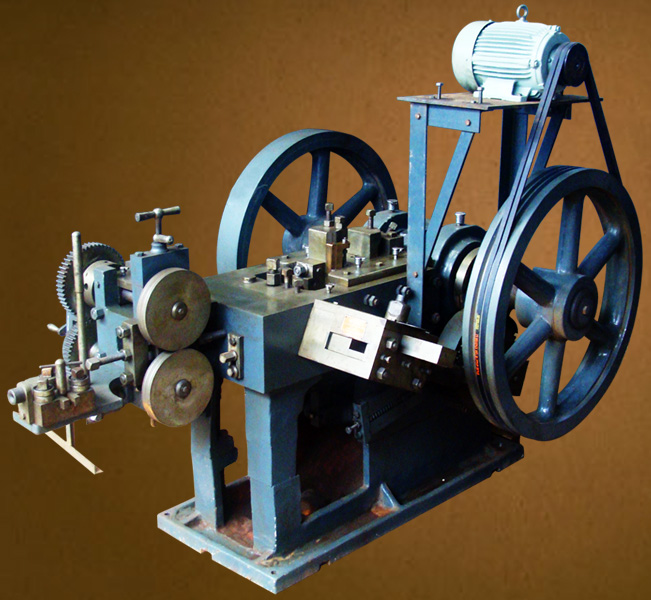 Cold Forged Heading Machine - Color: White