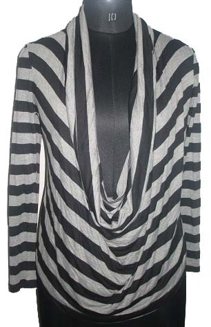 महिलाओं के कपड़ों के लिए काउल नेक डिज़ाइनर टॉप