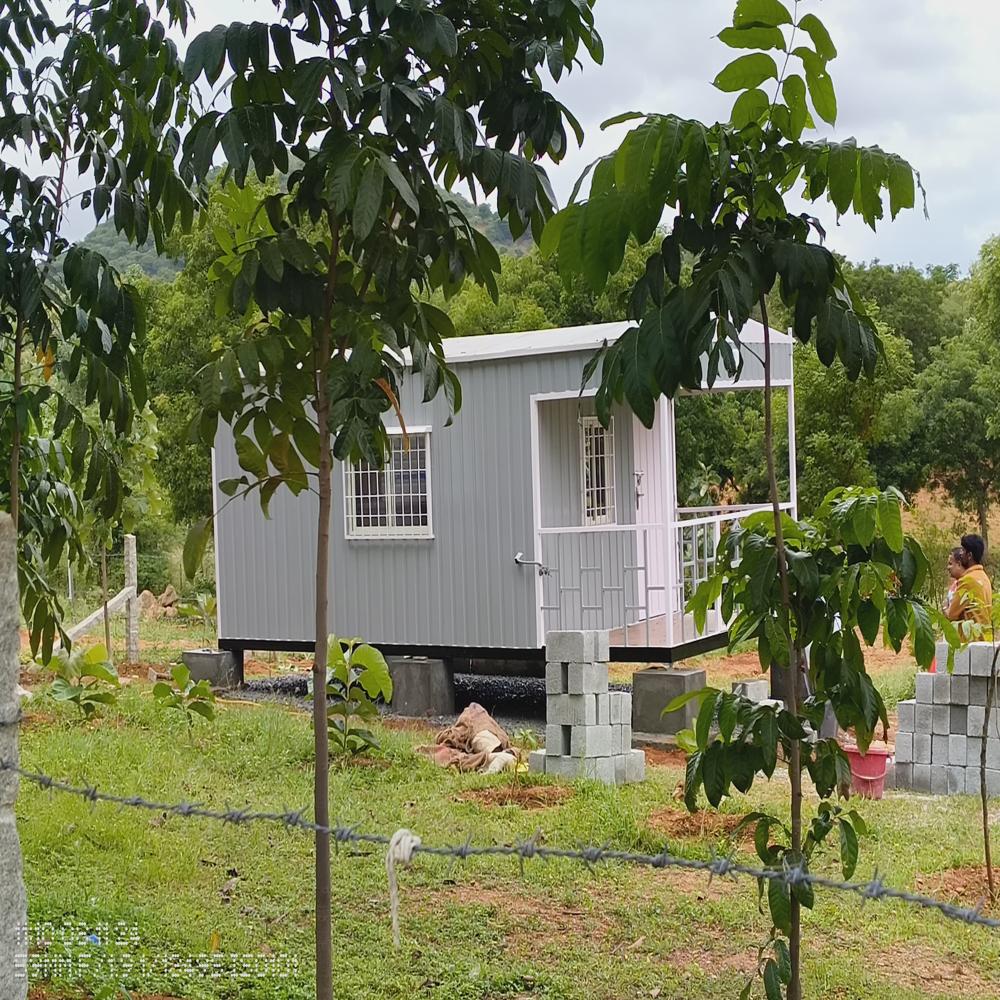 20x10 feet Farm House