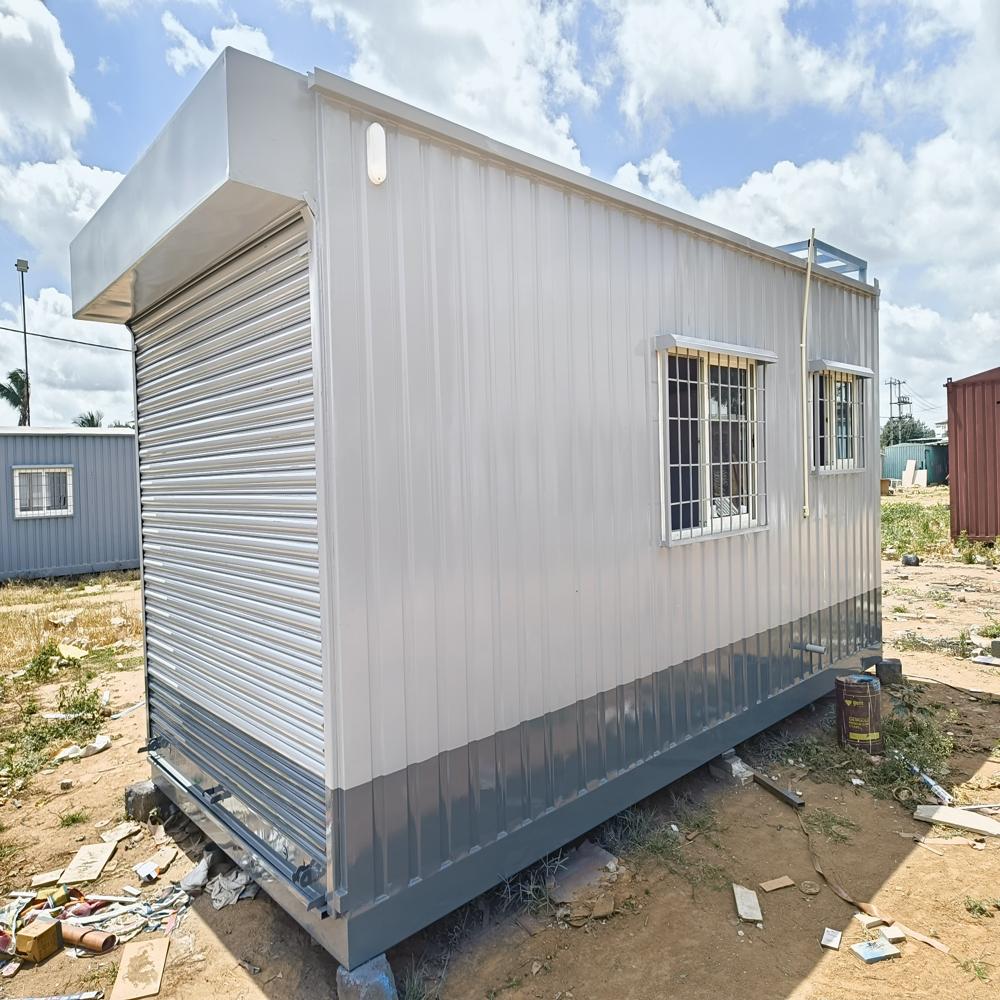 Portable Shop Cabin - Roof Material: Metal Sheet