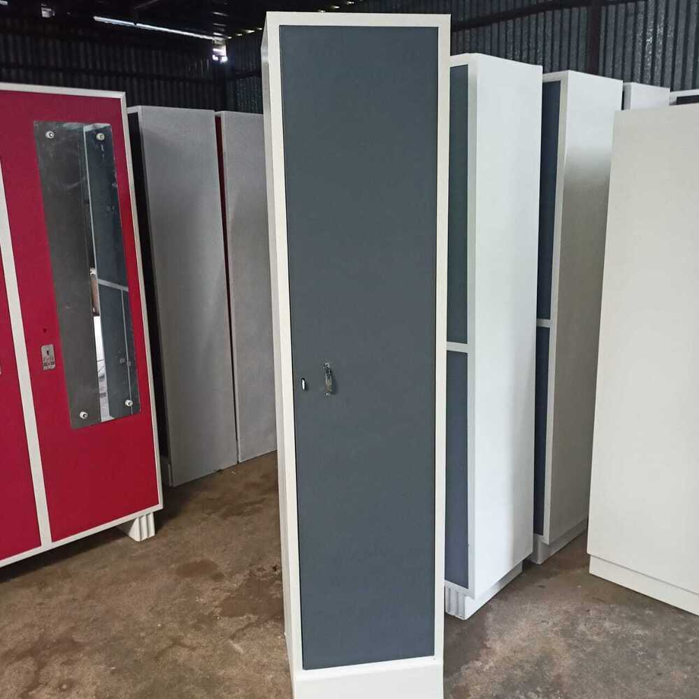 Single Door Almirah - Design: Attractive