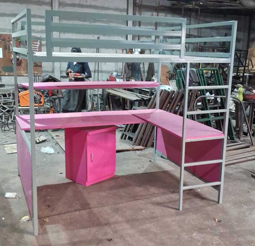 स्टडी डेस्क के साथ लॉफ्ट बेड