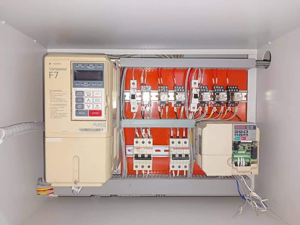 AC DRIVE AND STARTER PANEL WITH ON OFF TRIP WITH AUTO MANUAL START STOP  IN DETAILS PROGRAMMED