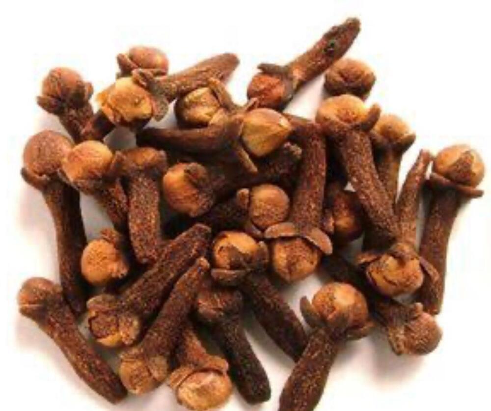 Cloves (Laung) - Color: Brown