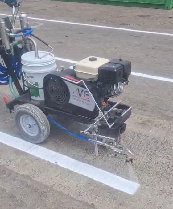 Road marking machine