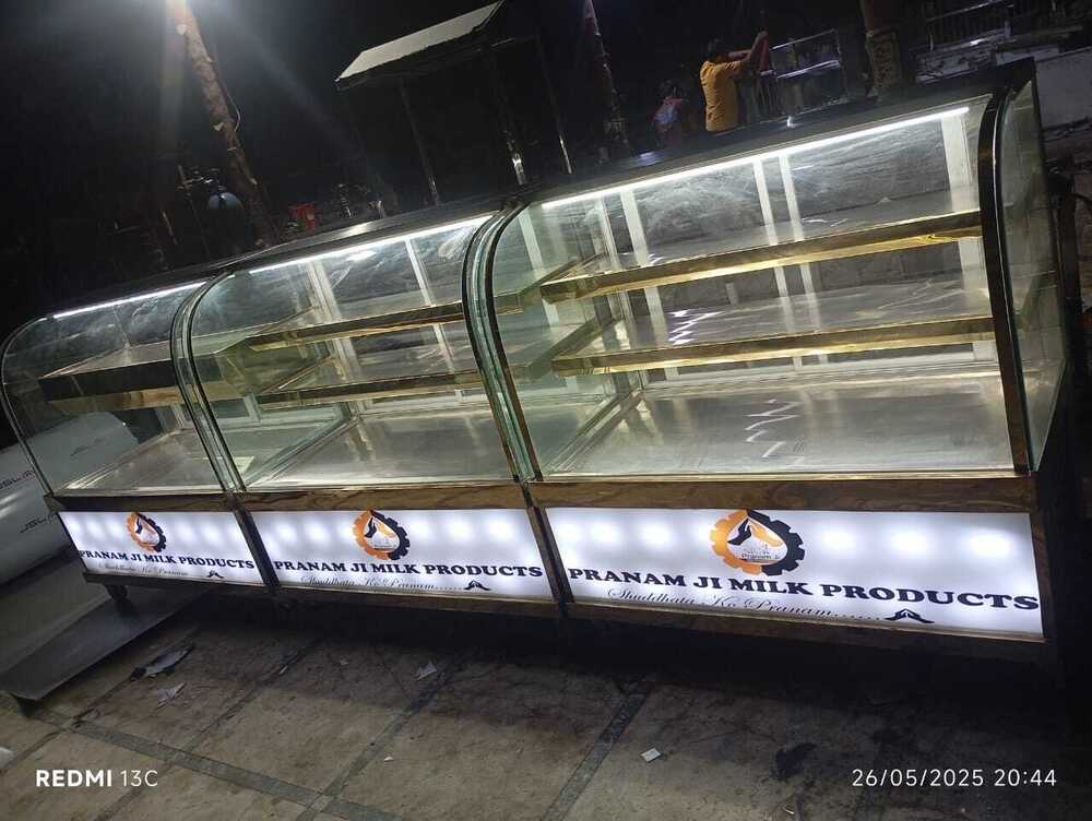 Sweet And Cake Display Counters - Color: Silver
