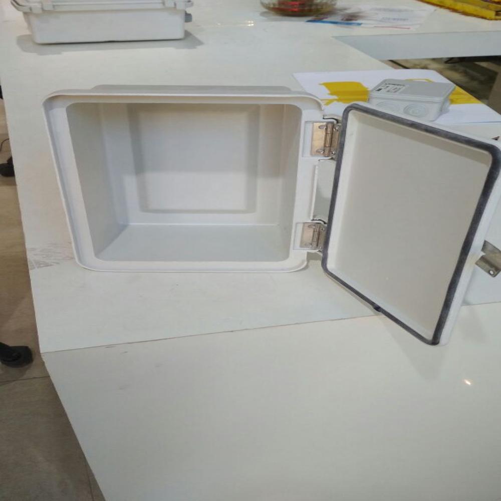 Street Light Junction Box - Smc Composite, Flexible Cable Entry , Shockproof, Rustproof, Fire Retardant, Tamper-proof, Weatherproof, Maintenance-free