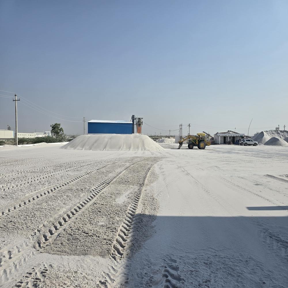 China Clay - Fine Powder, White Color, High Plasticity Strength, Low Iron & Titania Content | Excellent Thermal & Chemical Stability, High Micro-porosity