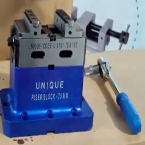 5 Axis Vice With Block