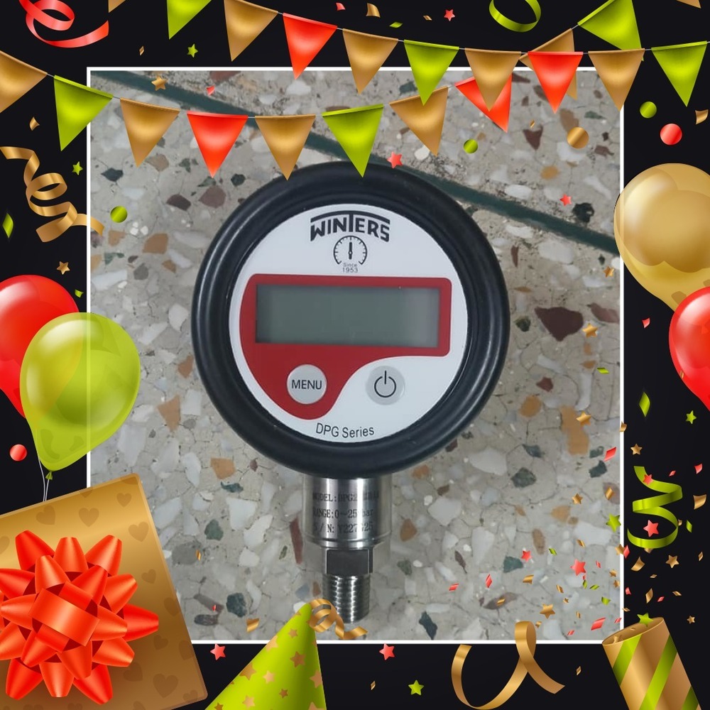 Digital Pressure Gauge Winters Instruments Canada MODEL DPG222R11 RANGE 0 To 250 bar