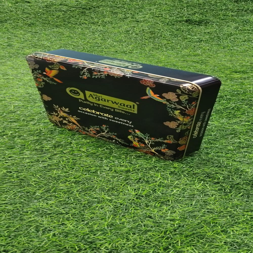 Sweet Pack Tin Container - Color: Multicolor