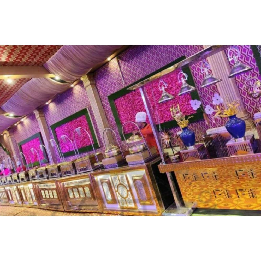 The Golden Lattice Buffet Counter - Features: Glossy Finish