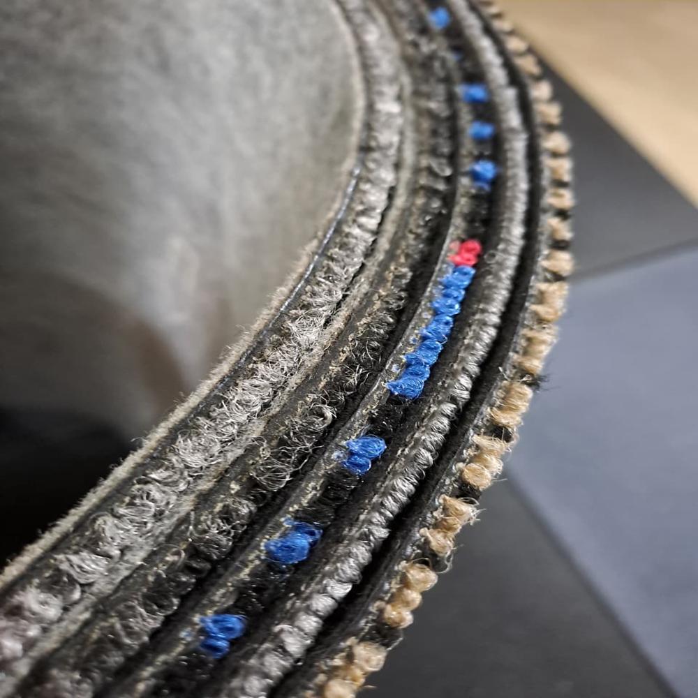 Carpet Tiles - Power Source: Manual