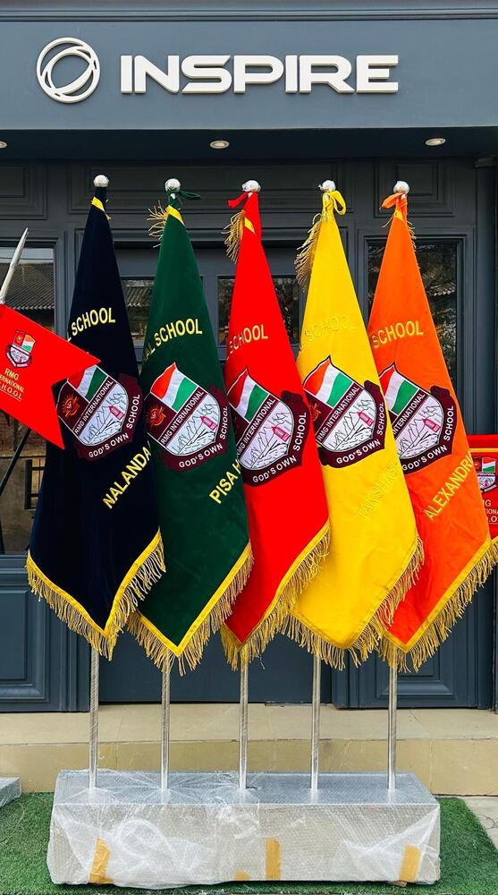 5 pole flags