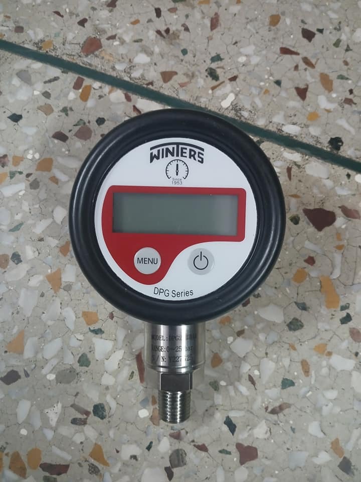 Winters Instruments Canada Digital Pressure Gauge MODEL DPG209R11 RANGE -1 To 25 bar