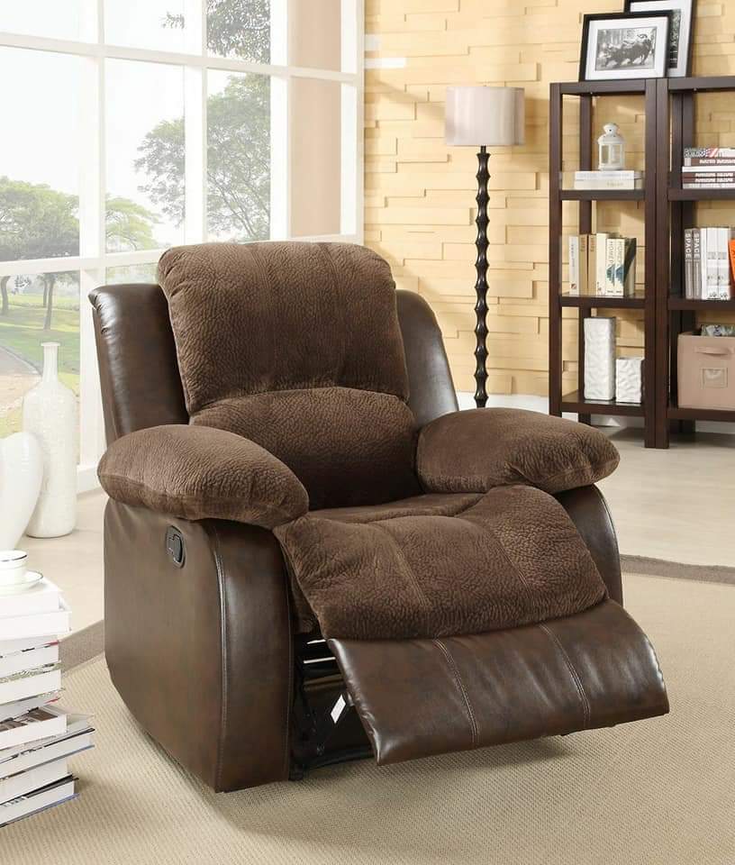 Uz004 Recliner Sofa - Color: Brown