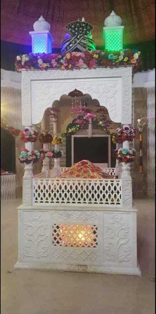 White Marble Jali Qutera - Features: Durable