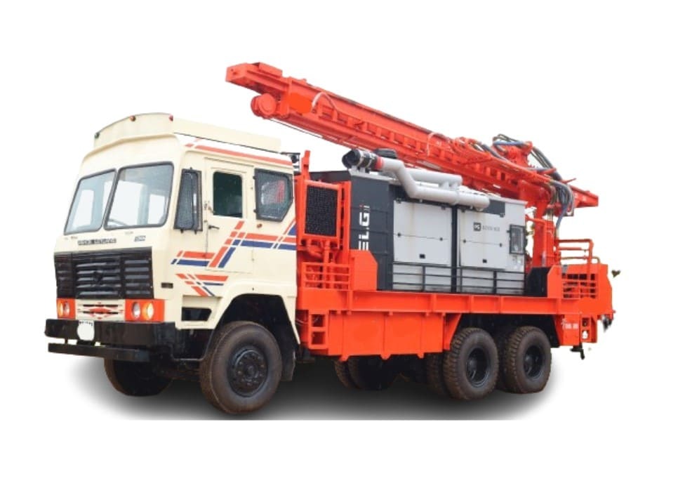 Solid 30 Truck Mounted Dthr Water Well Drilling Rig - Color: Orange