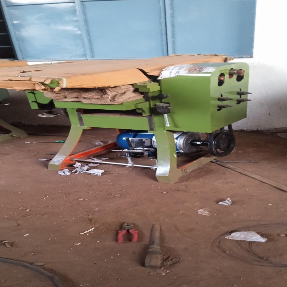 Combined Planner Open Stand Machine - Color: Green