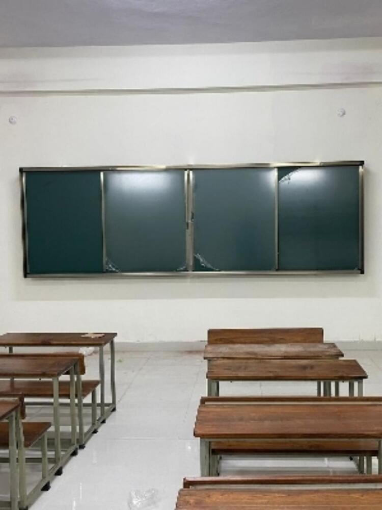 Magnetic Green Board - Advantage: Na