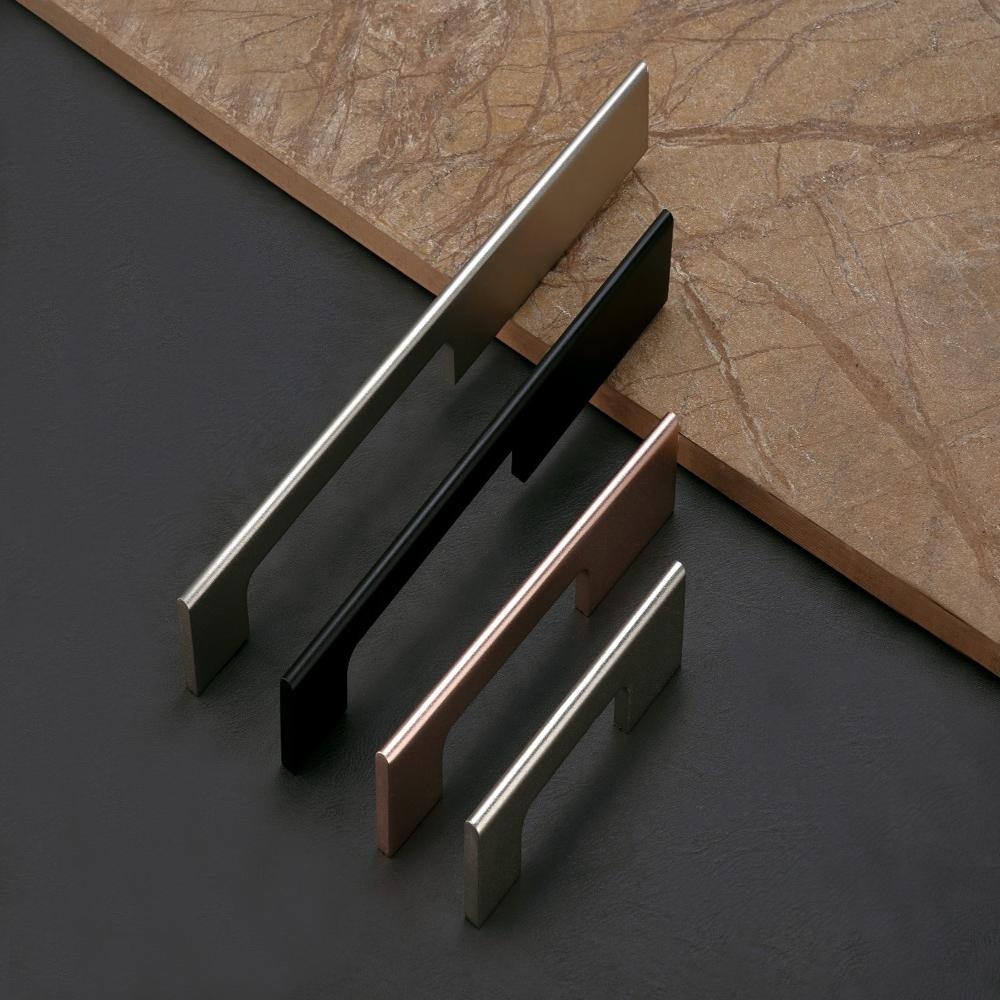 Aluminum cabinet handle