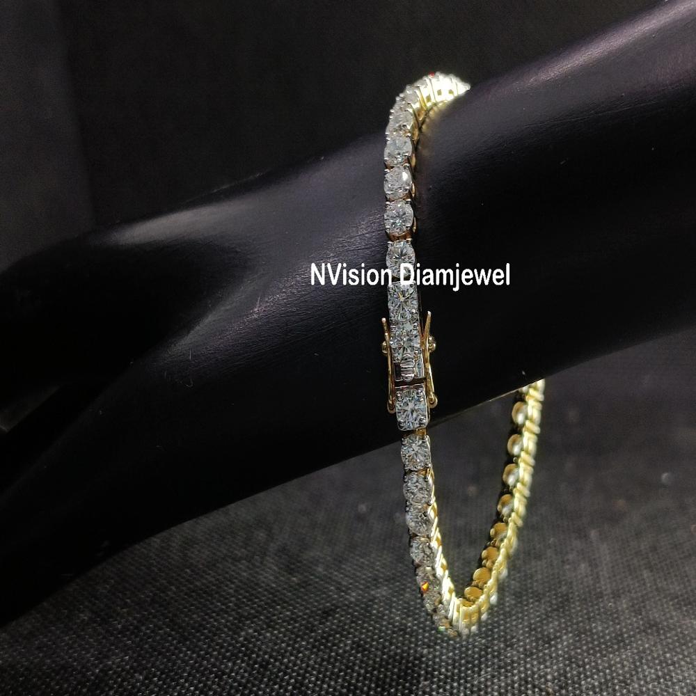 Golden Aurora Labgrown Diamond Tennis Bracelet - Diamond Carat Weight: 8.61 Carat