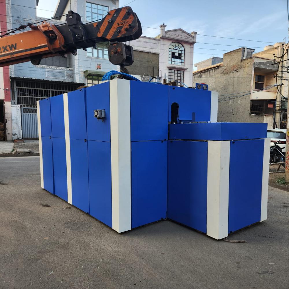 WATER BOTTLE MAKING MACHINE