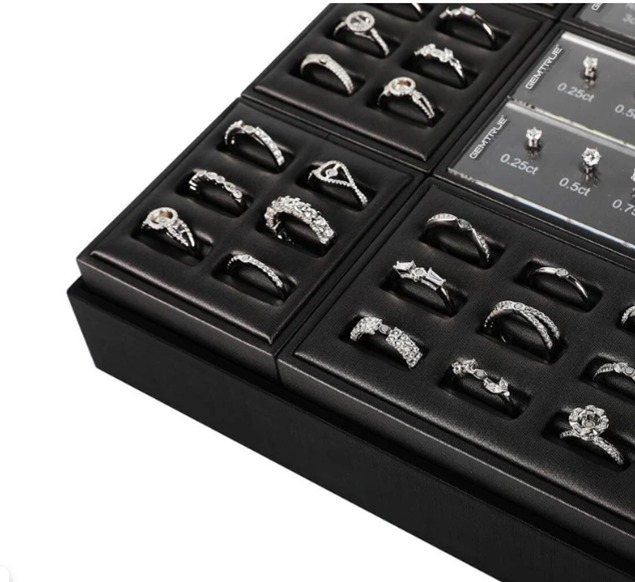 Magnetic Diamond Ring Selector & Display Set - Color: Black