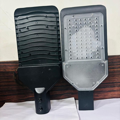 Cl- Sl-104 Housing Lens With Pc Cover Street Light - Color: Black
