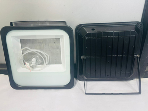 Cl-F L-403 Eco Flood Light Downchoke White Reflector With Frame Housing - Material: Metal And Plastic