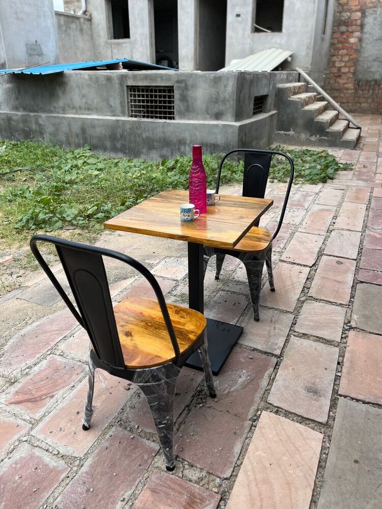 Cafe Dining Set Iron Chair - Color: Brown