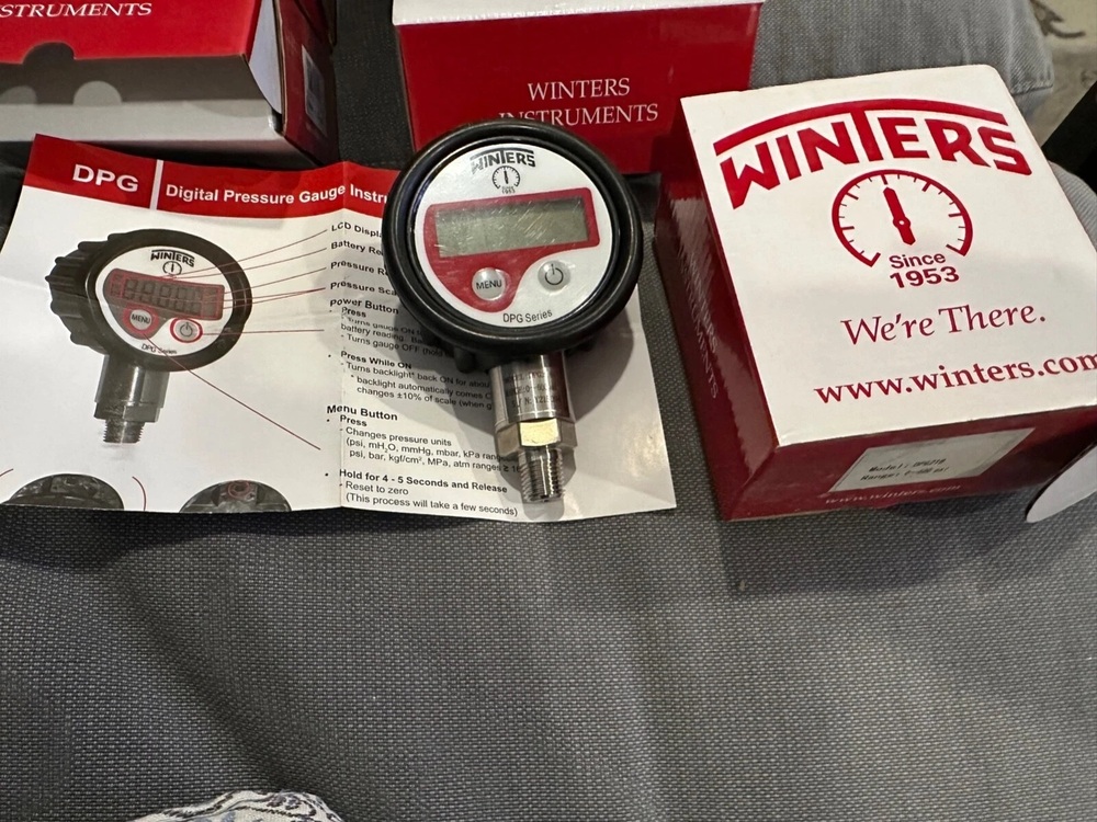 Winters Instruments Canada Digital Pressure Gauge MODEL DPG212 RANGE 0 To 30 PSI