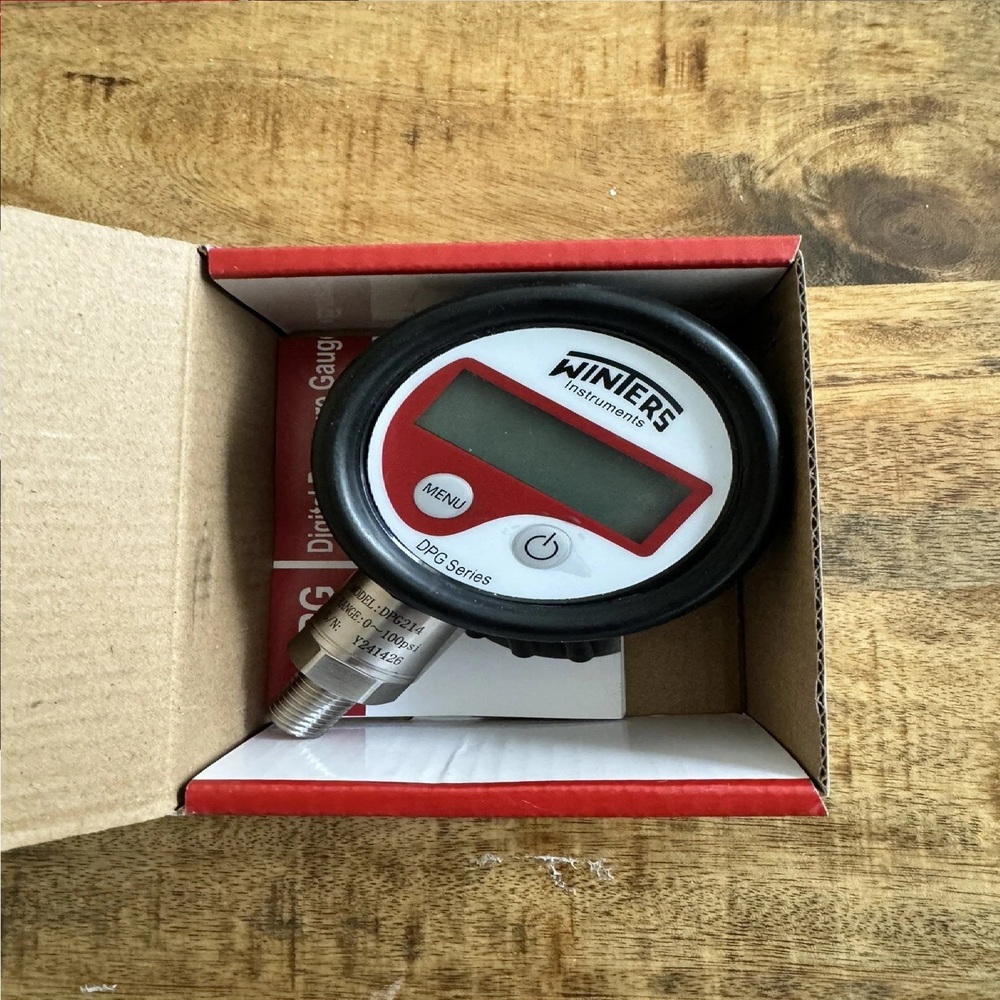 Winters Instruments Canada Digital Pressure Gauge MODEL DPG209 RANGE 30 Inch/0/300 PSI