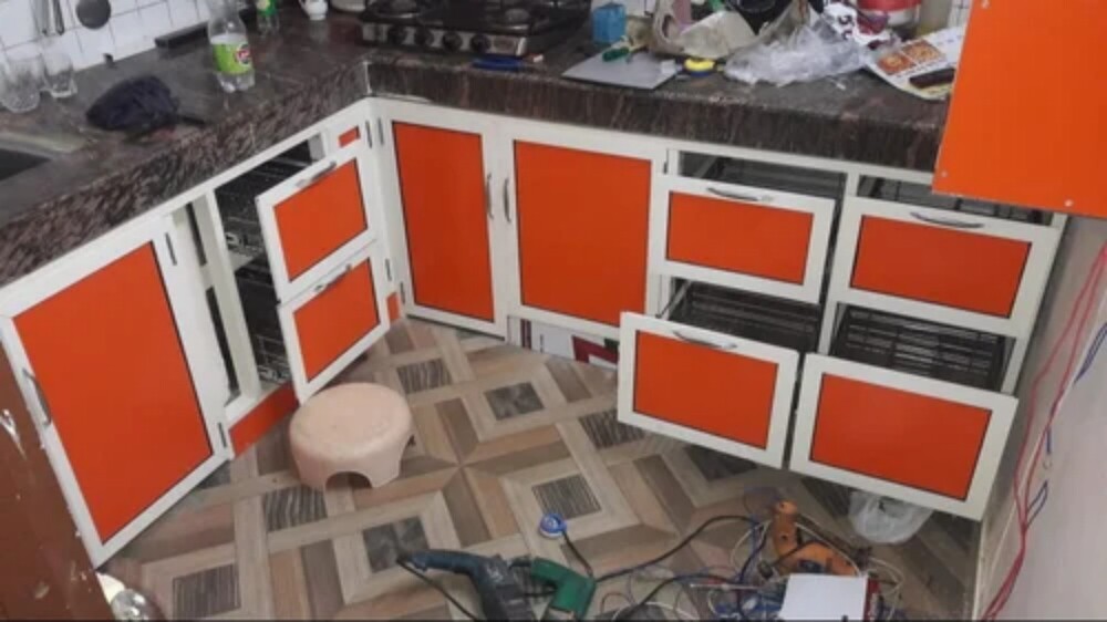 Modular Kitchen Cabinets - Assembly: Carpenter Assembly