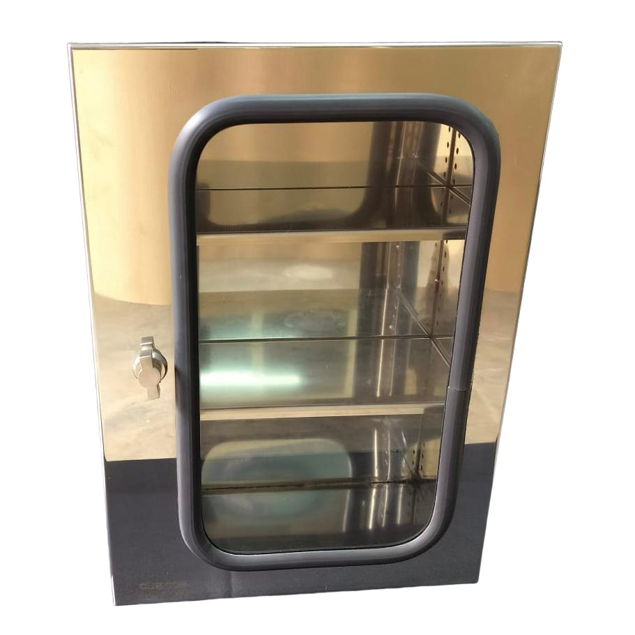 01_Ss First Aid Box - Color: Silver