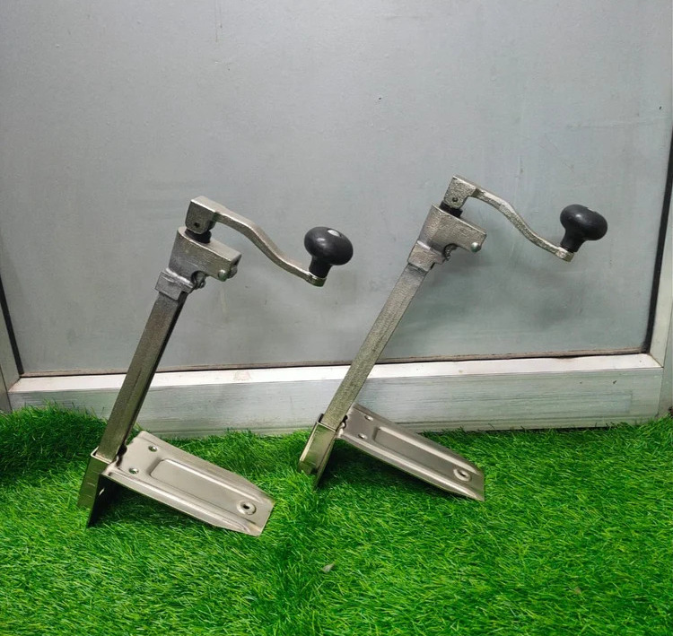 Table Top Tin Cutter - Height: 6 Inch (In)