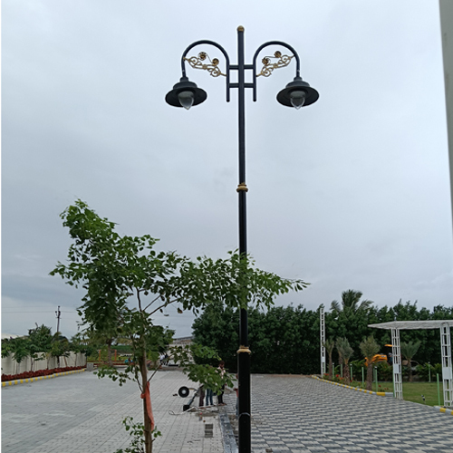 575 Decorative Garden Pole - Color: Black