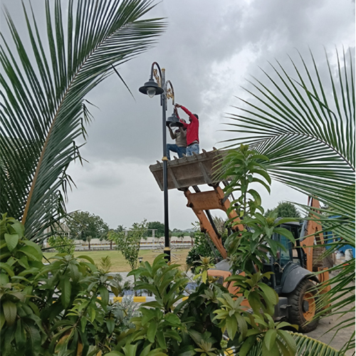 242 Decorative Garden Pole