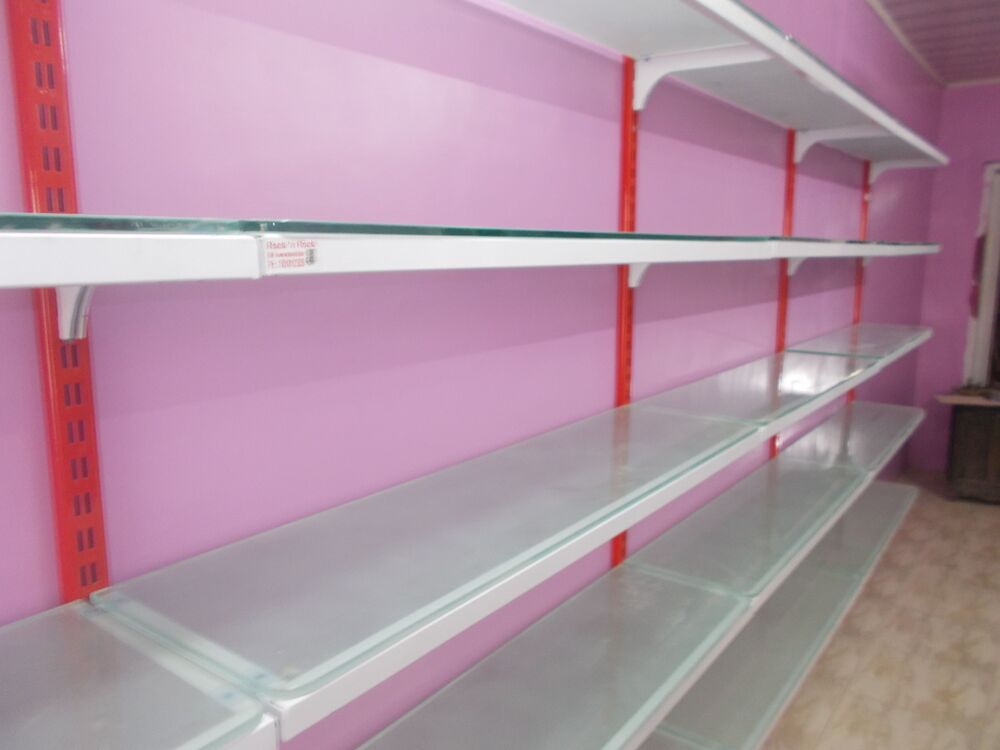 Display Rack With Wooden Strips - Capacity: Requirement Based Ltr
