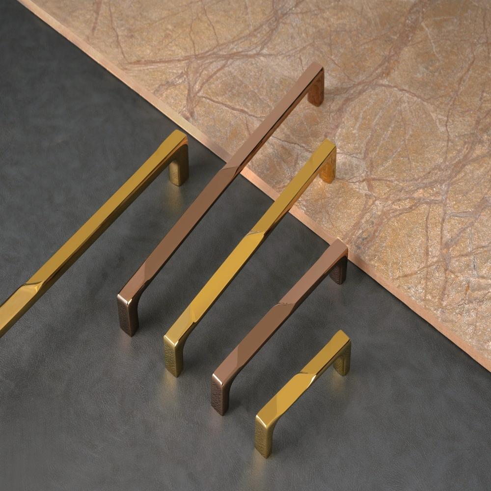 Zinc Alloy Handle - Installation Type: Screw In