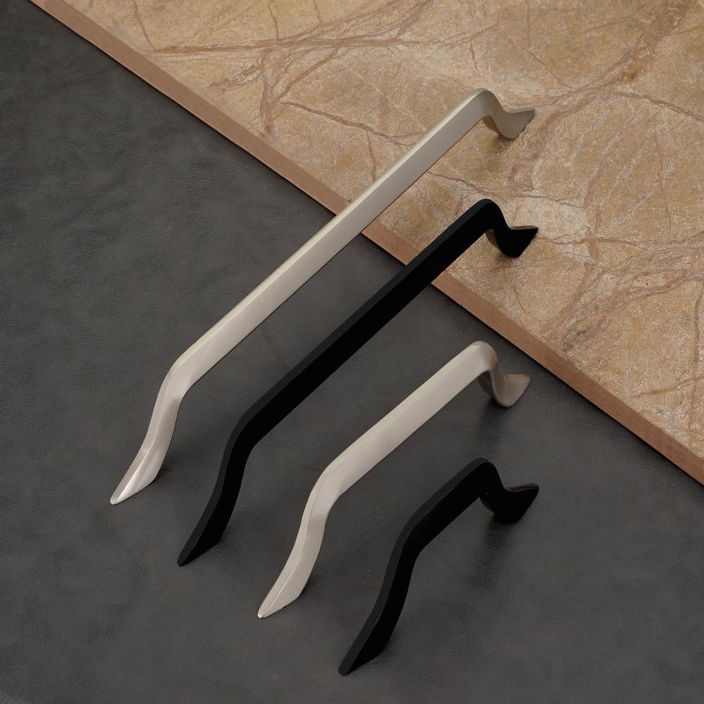 Stainless Steel Cabinet Handle - Color: Satin