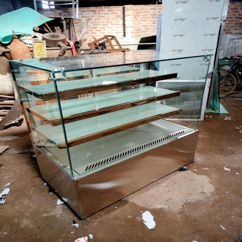 Display Pastry Counter - Color: Silver